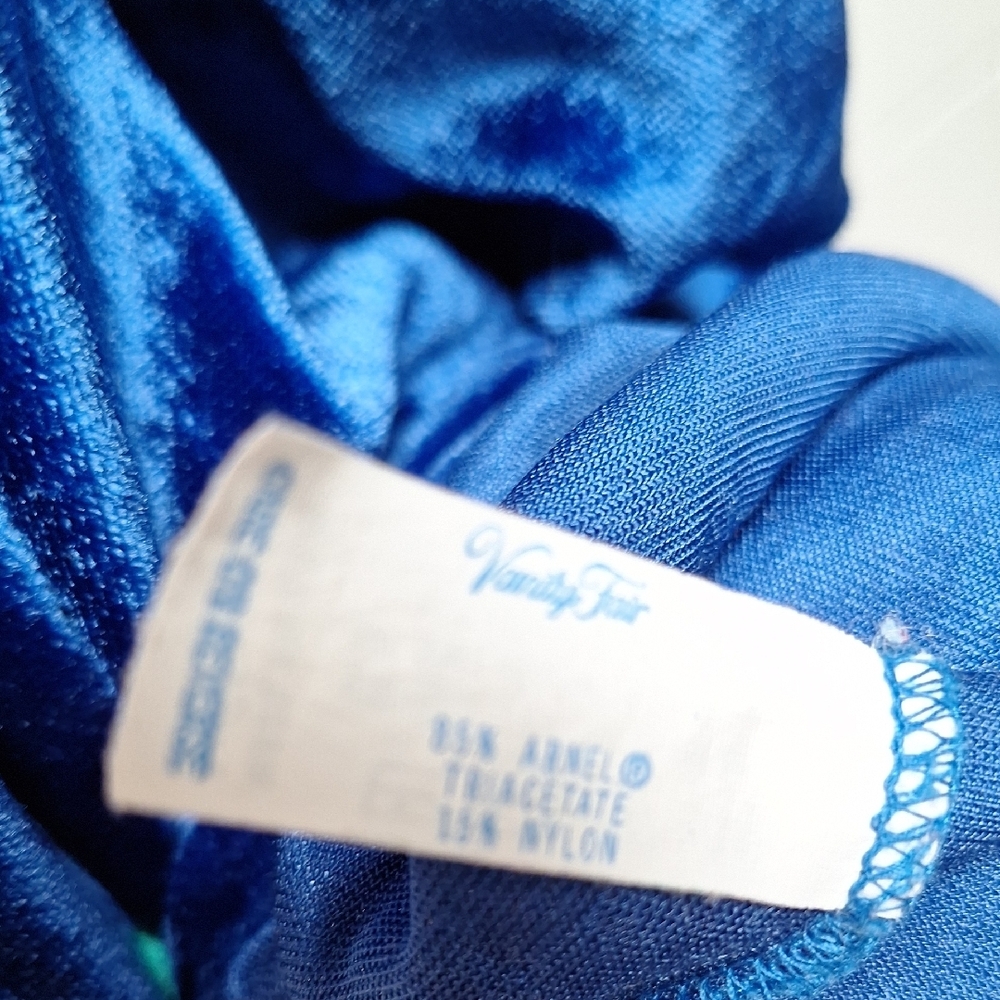 Vanity Fair Blue Button Front Robe - Picture 7 of 8